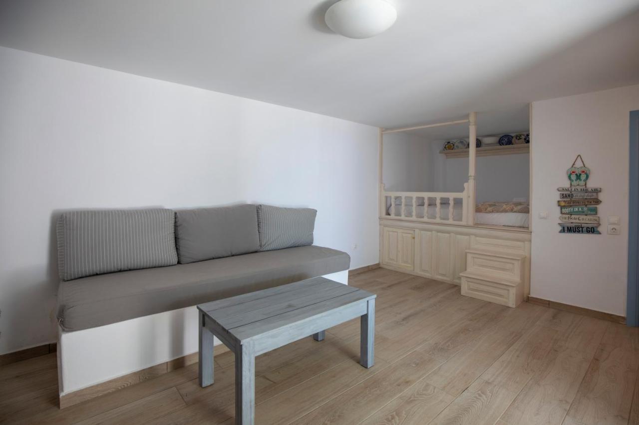 Thea Menetes Apartment Menetaí Екстериор снимка