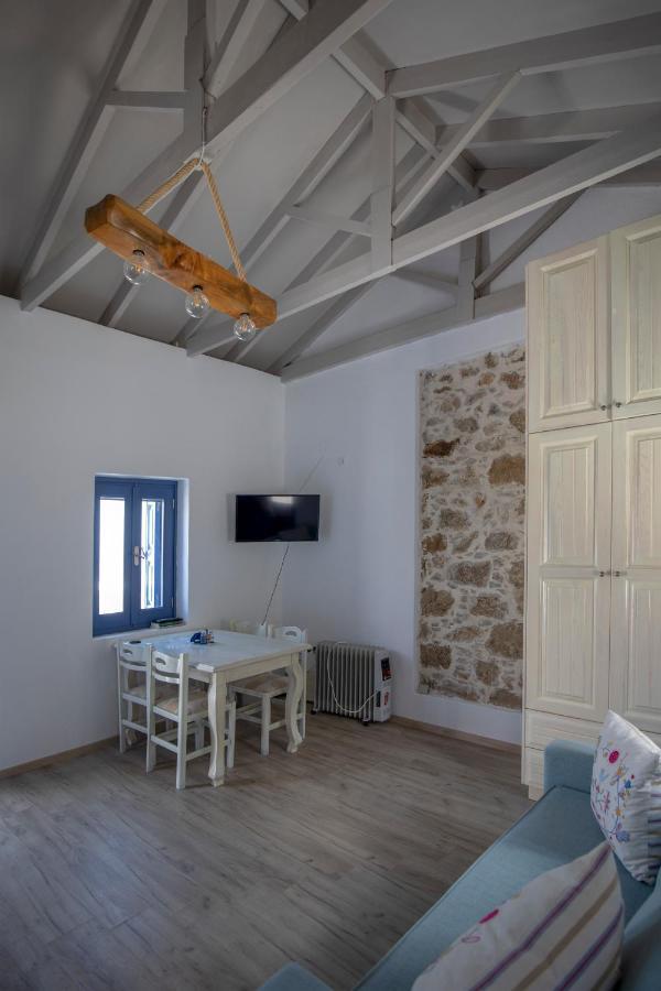 Thea Menetes Apartment Menetaí Екстериор снимка